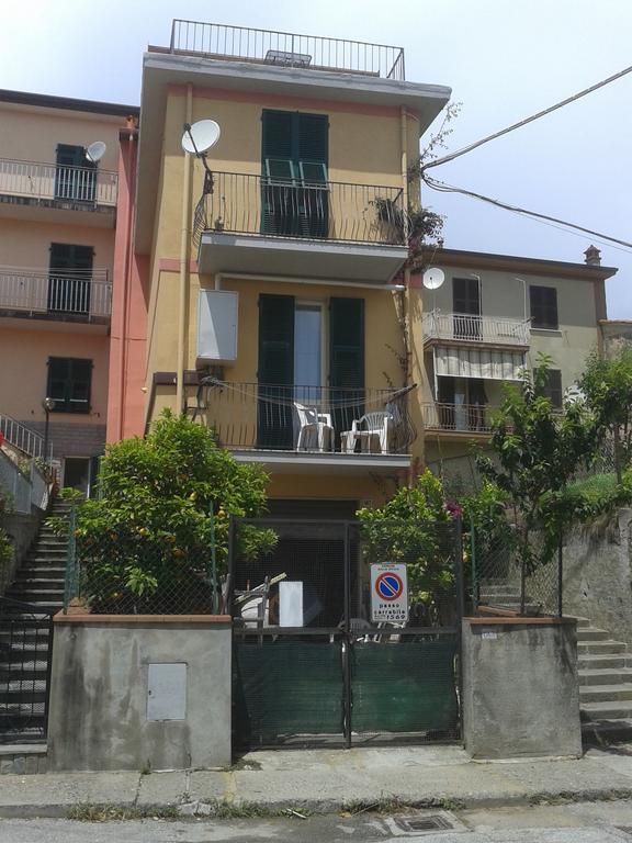 Da Rita Apartment San Terenzo Exterior photo